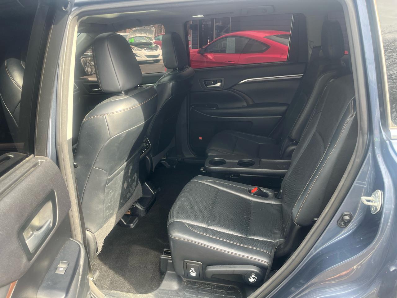 Toyota Highlander AWD 4dr V6 Limited (Natl) 2015