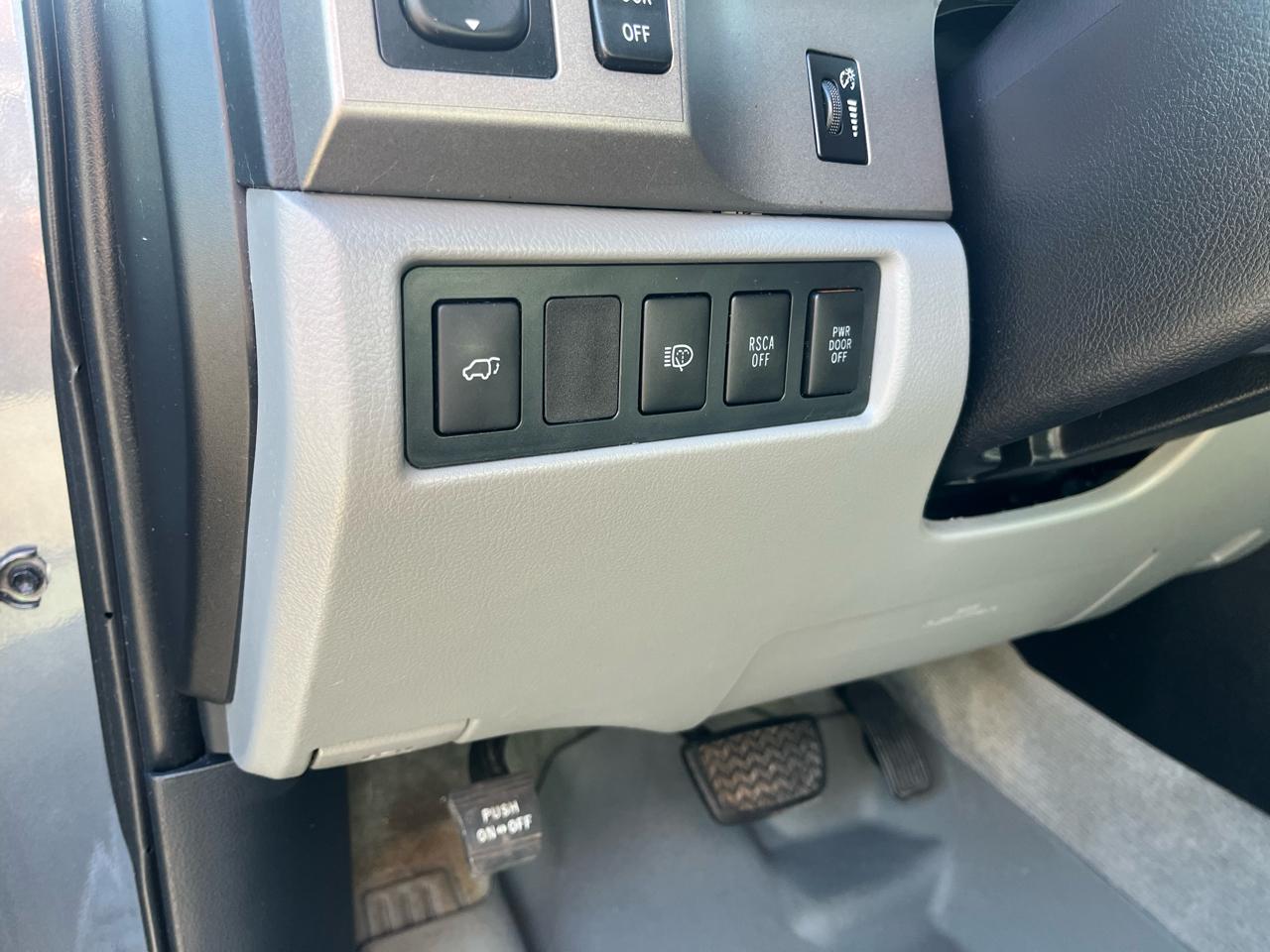 Toyota Sequoia 4WD LV8 6-Spd AT Ltd (Natl) 2010