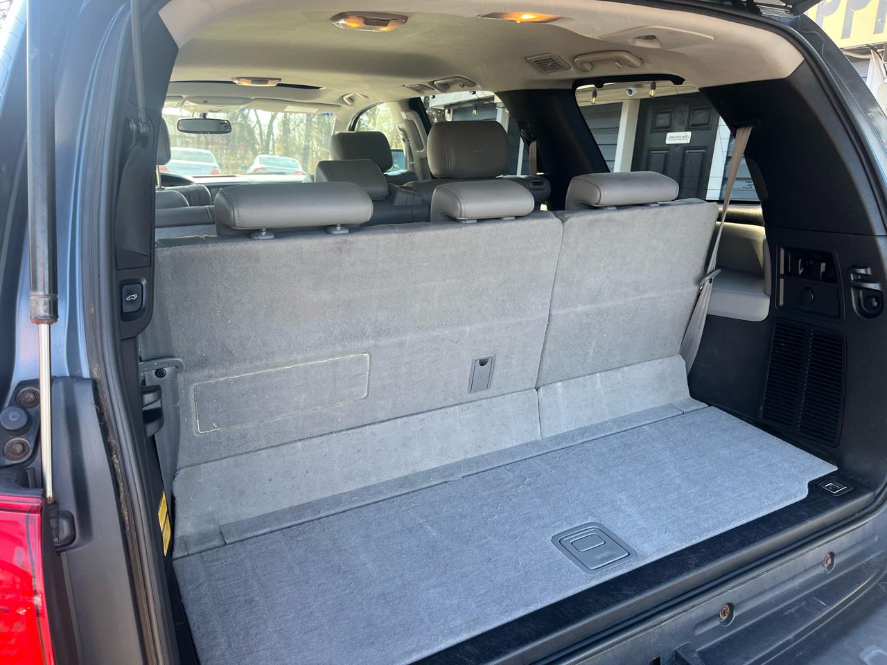 Toyota Sequoia 4WD LV8 6-Spd AT Ltd (Natl) 2010