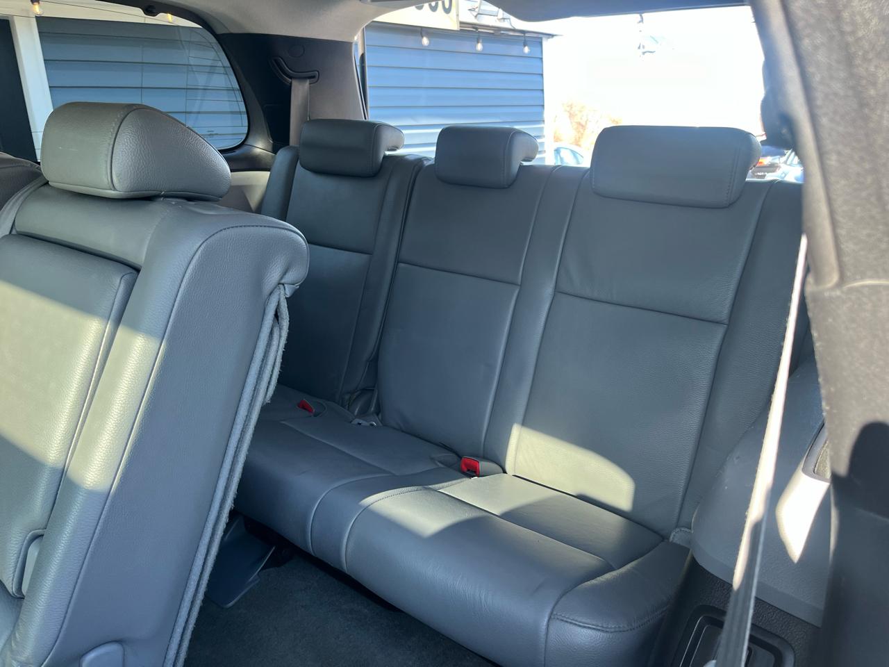 Toyota Sequoia 4WD LV8 6-Spd AT Ltd (Natl) 2010