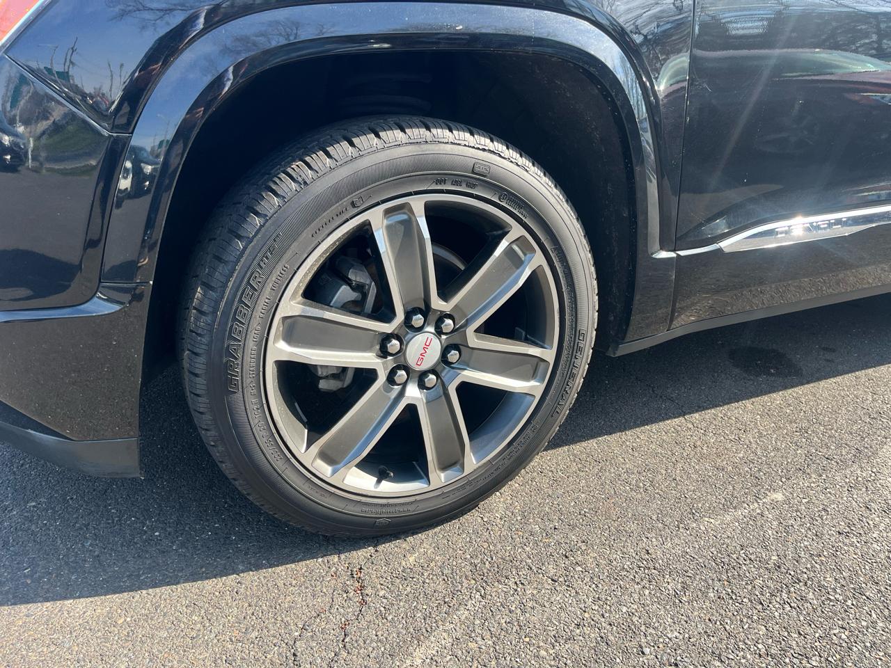 GMC Acadia AWD 4dr Denali 2018