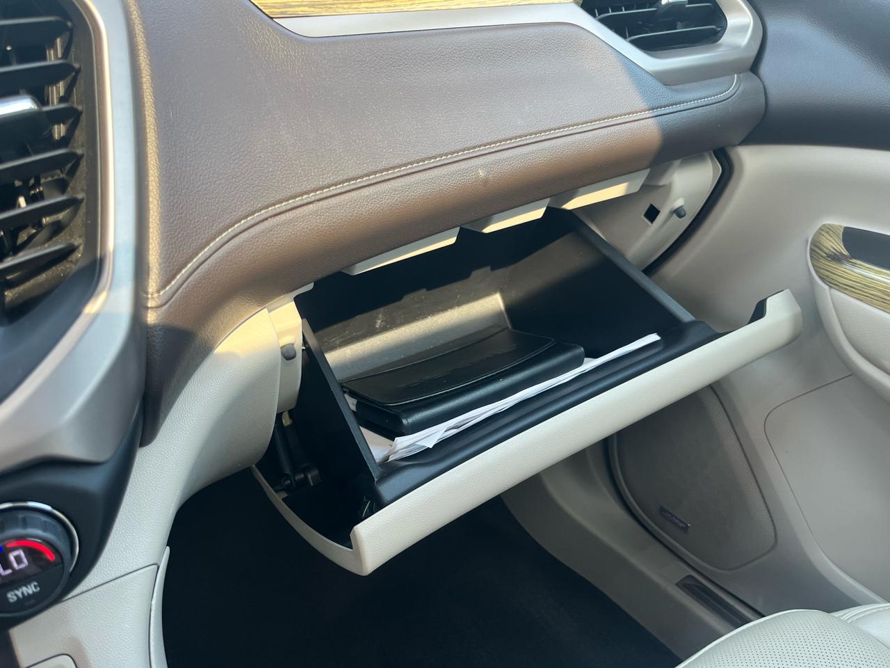 GMC Acadia AWD 4dr Denali 2018