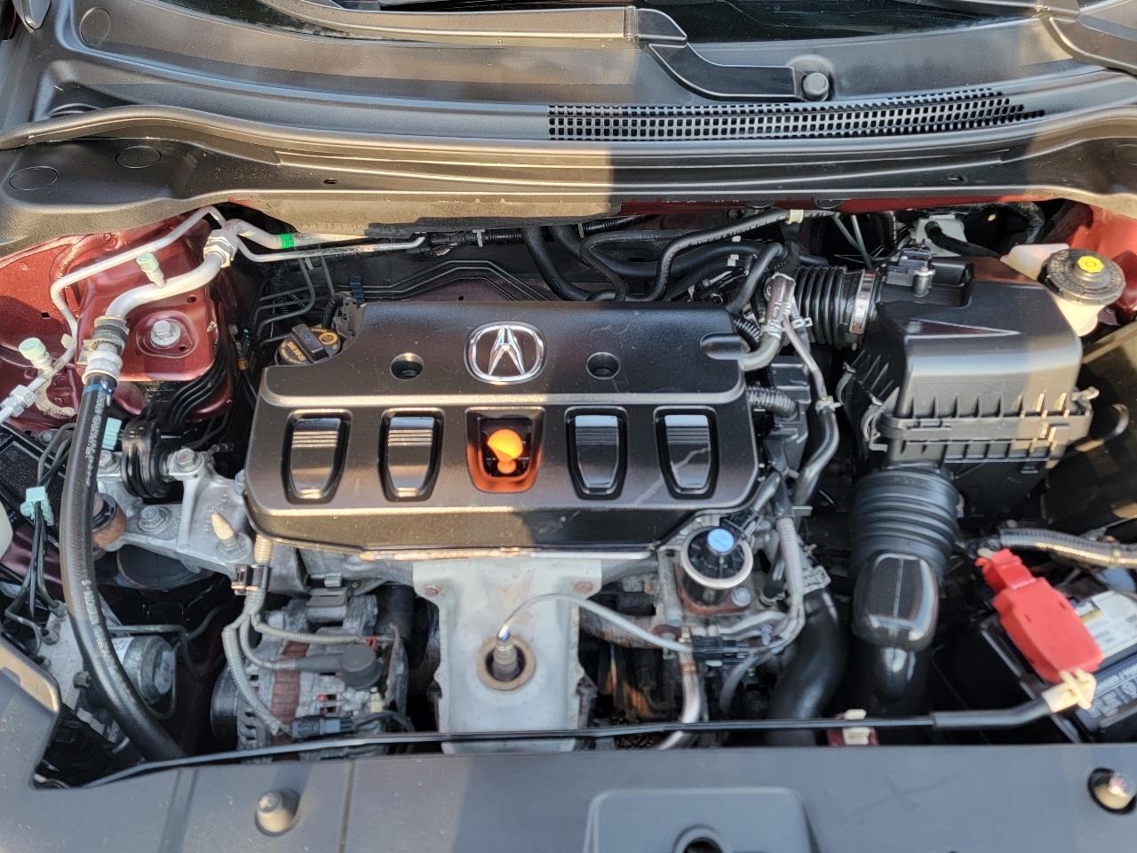 Acura ILX 4dr Sdn 2.0L Tech Pkg 2013