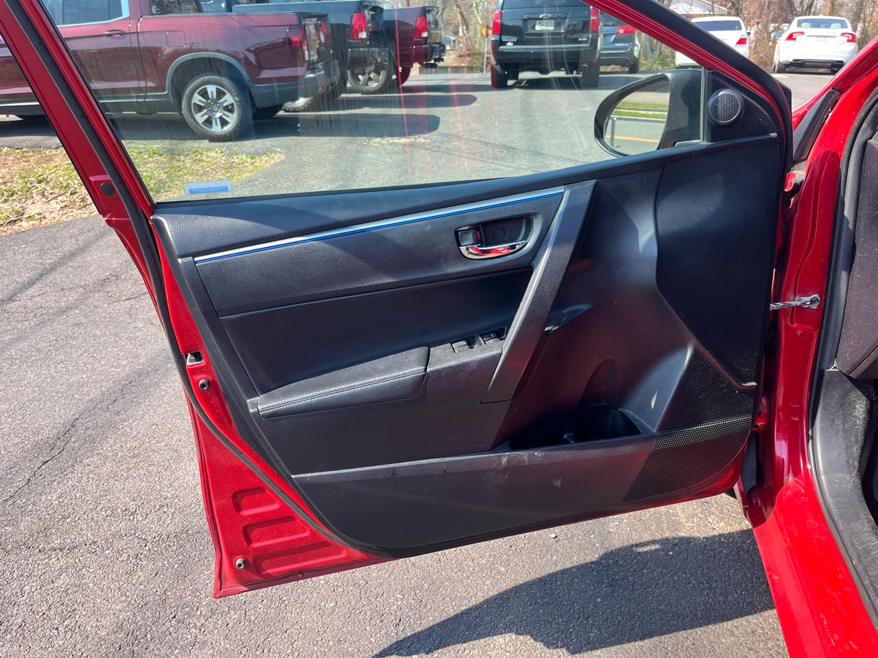 Toyota Corolla 4dr Sdn CVT S Plus (Natl) 2014