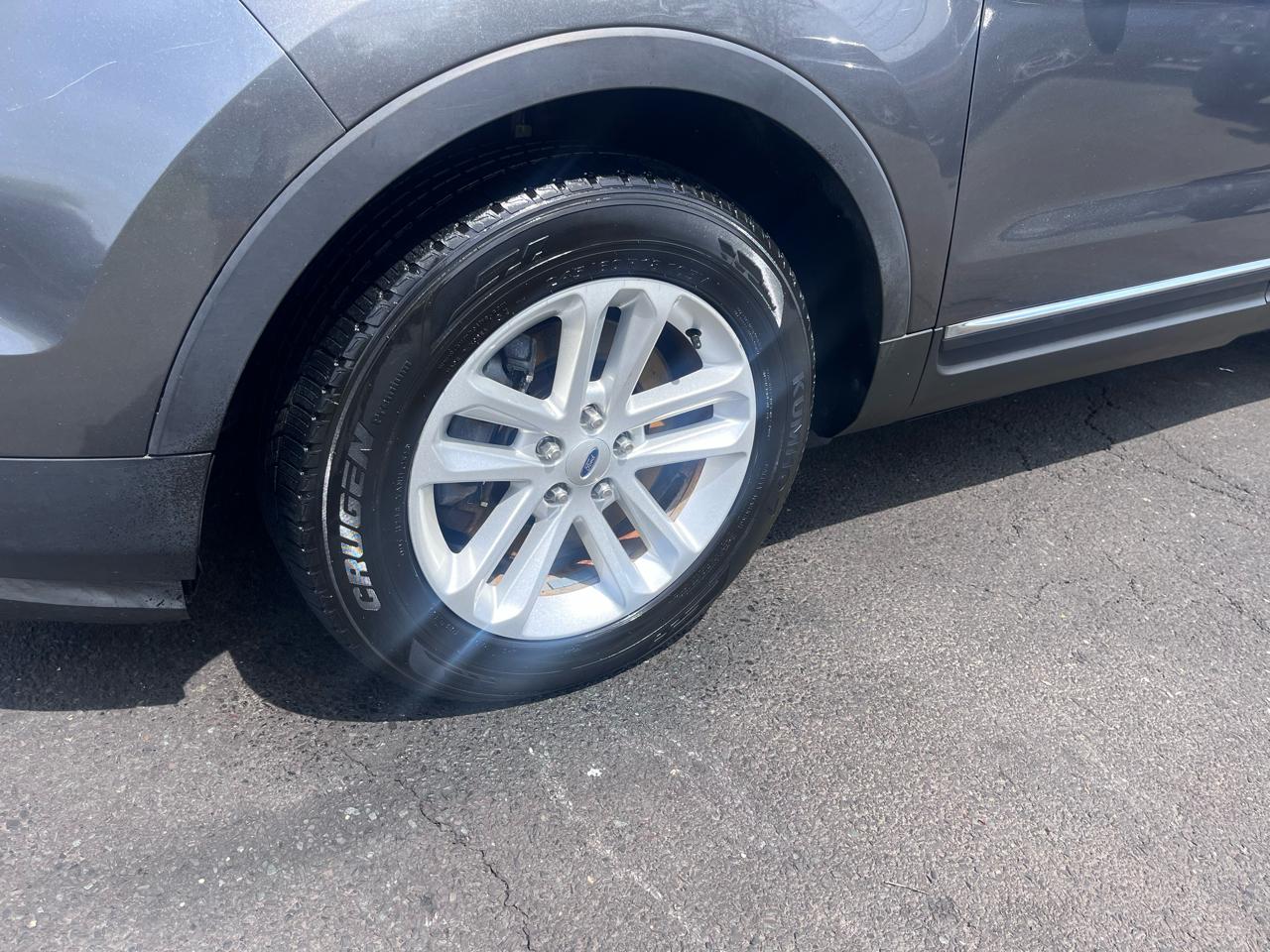 Ford Explorer FWD 4dr XLT 2015