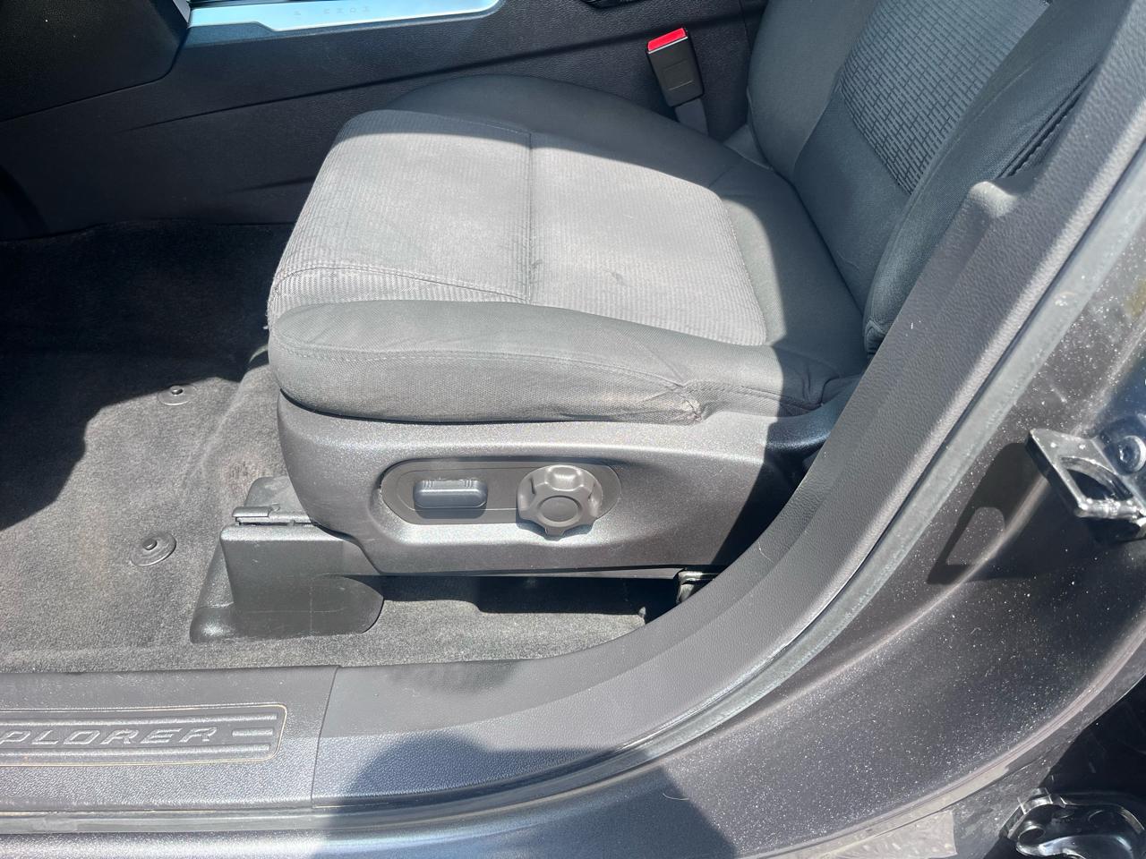 Ford Explorer FWD 4dr XLT 2015