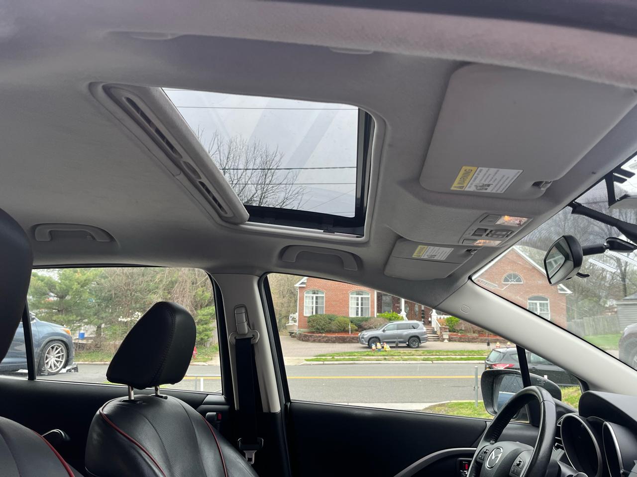 Mazda MAZDA5 4dr Wgn Auto Grand Touring 2012