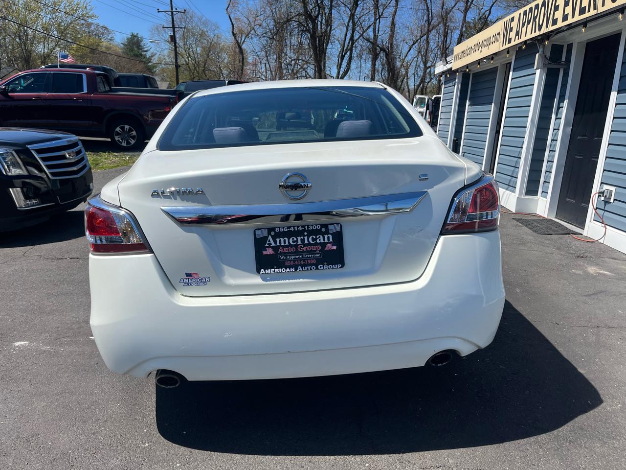 Nissan Altima 4dr Sdn I4 2.5 2015