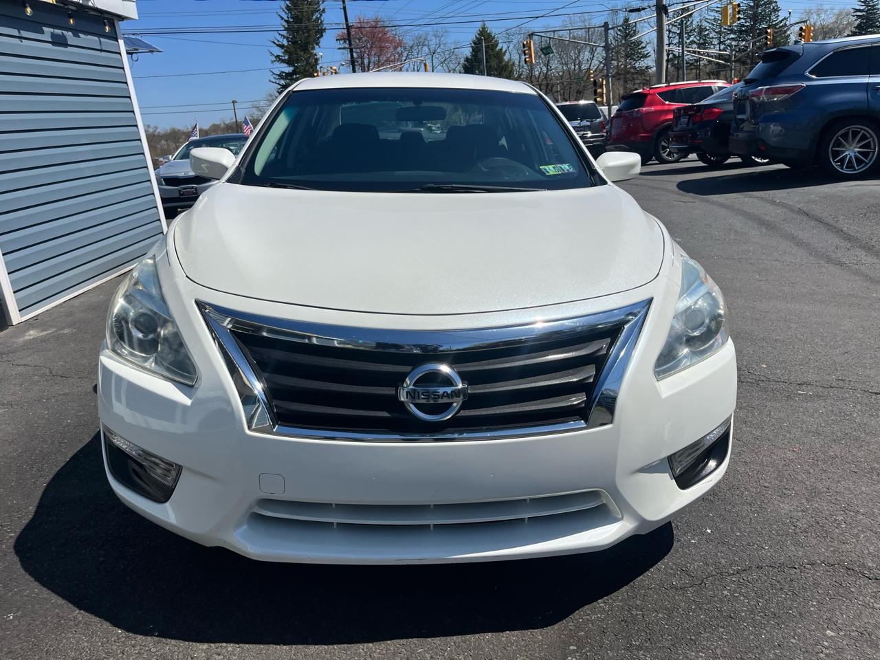 Nissan Altima 4dr Sdn I4 2.5 2015