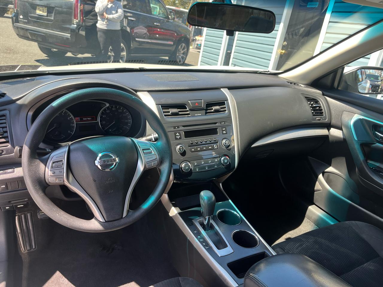 Nissan Altima 4dr Sdn I4 2.5 2015