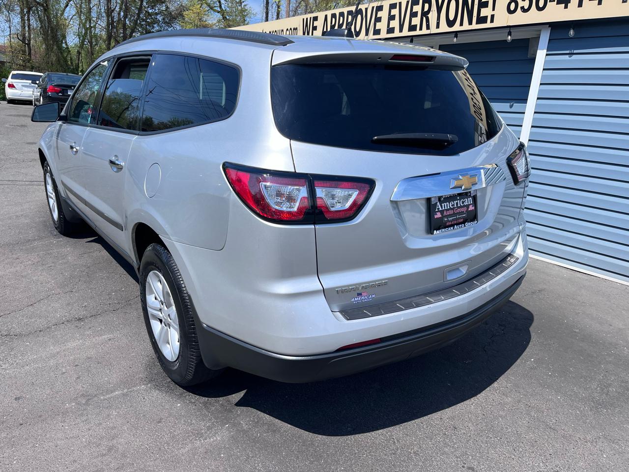 Chevrolet Traverse FWD 4dr LS w/1LS 2017