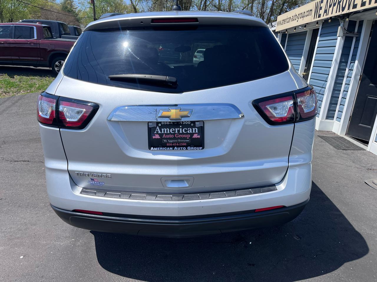 Chevrolet Traverse FWD 4dr LS w/1LS 2017