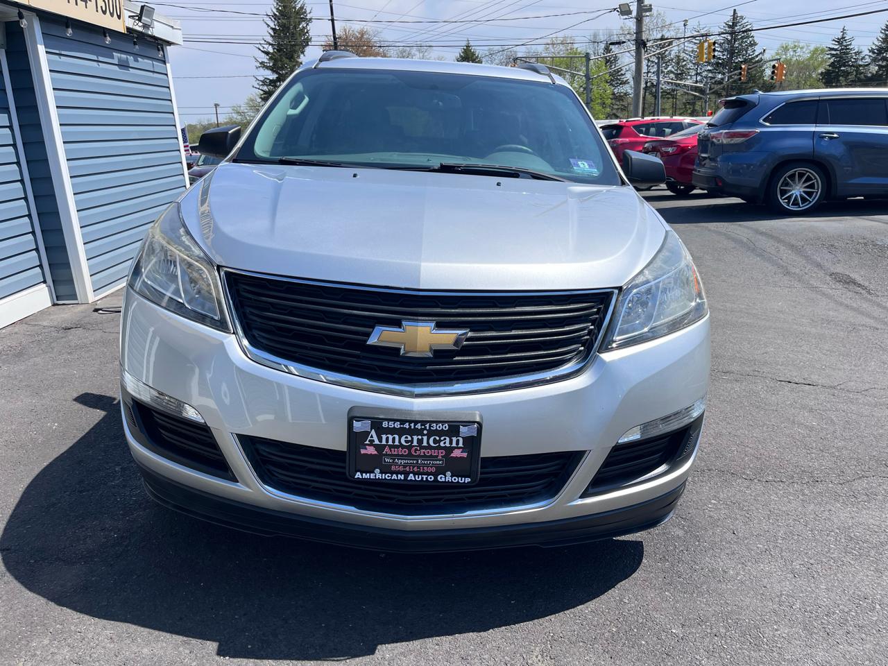 Chevrolet Traverse FWD 4dr LS w/1LS 2017