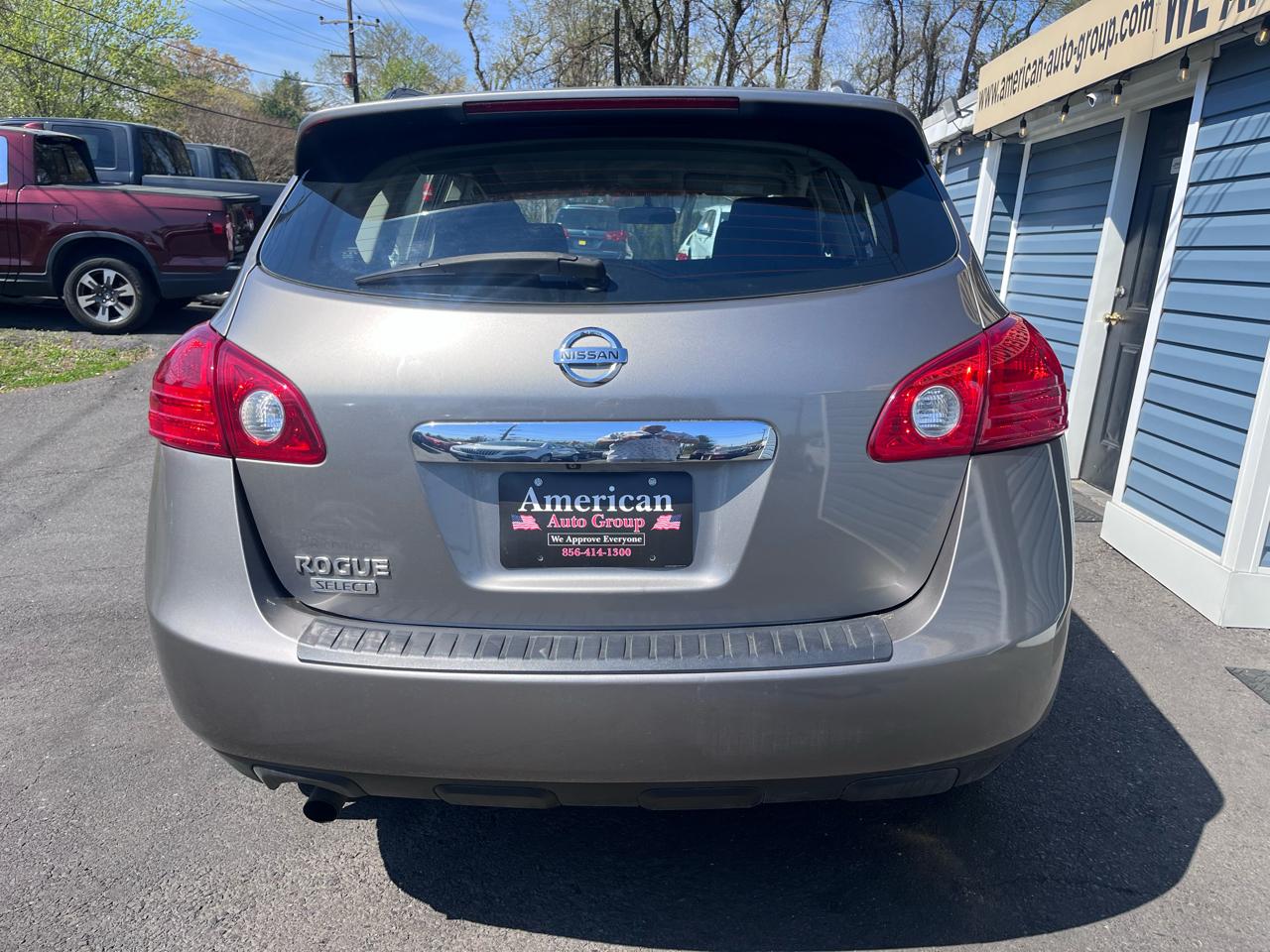 Nissan Rogue Select FWD 4dr S 2014