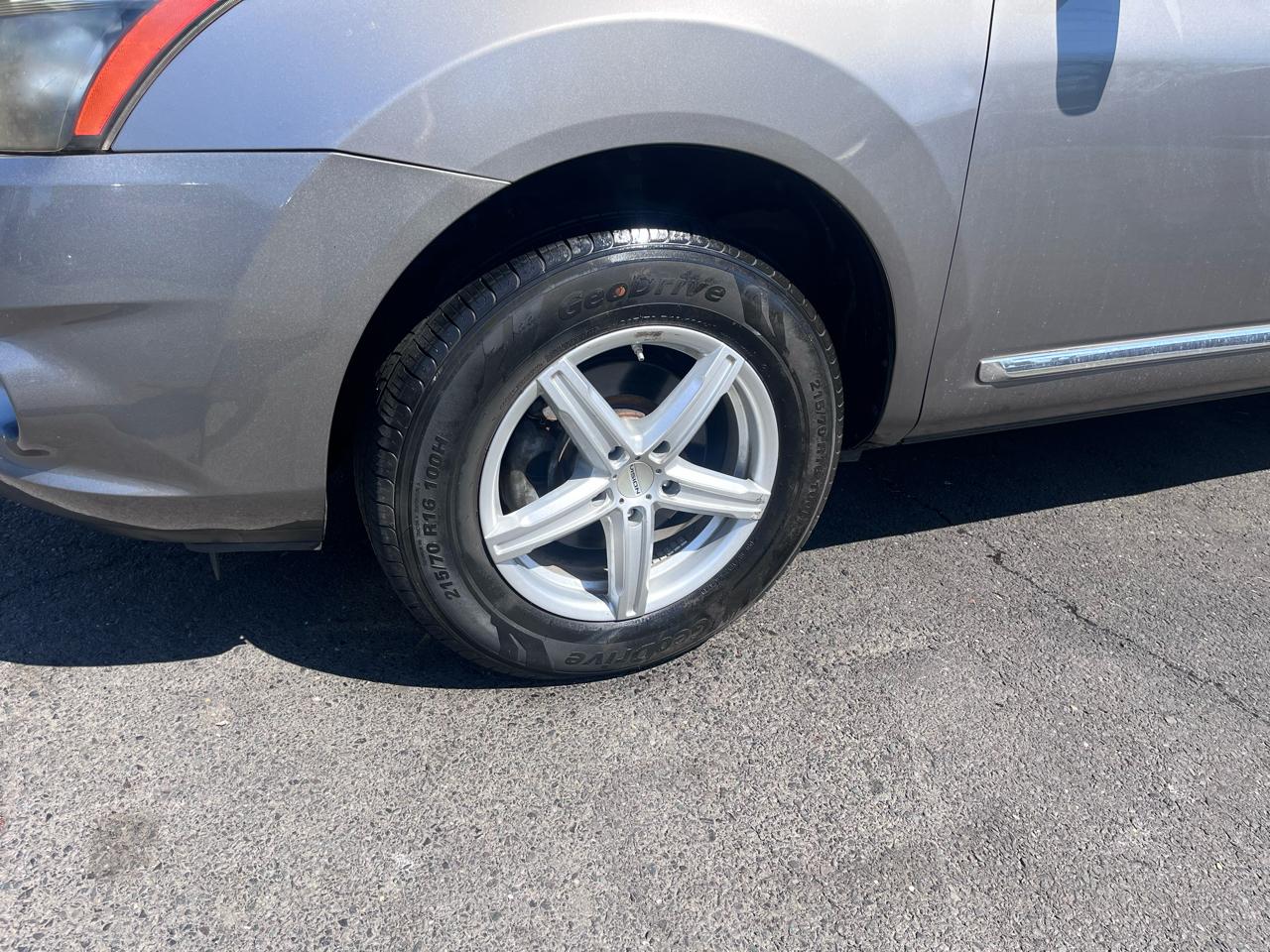 Nissan Rogue Select FWD 4dr S 2014