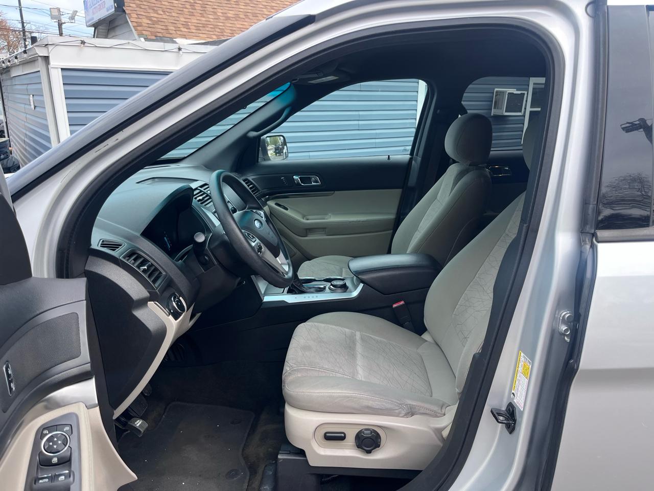 Ford Explorer 4WD 4dr Base 2015