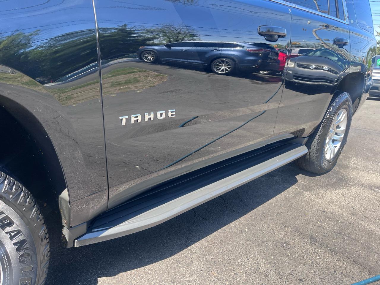 Chevrolet Tahoe 4WD 4dr LT 2017