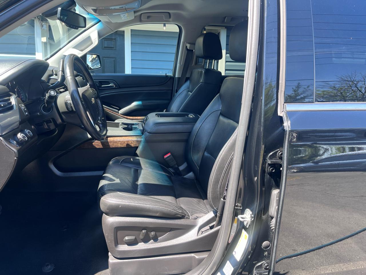 Chevrolet Tahoe 4WD 4dr LT 2017