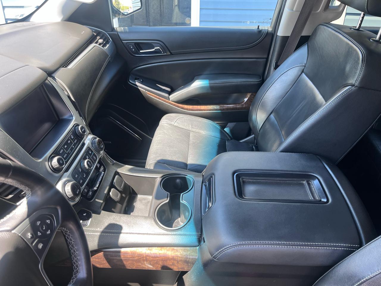 Chevrolet Tahoe 4WD 4dr LT 2017