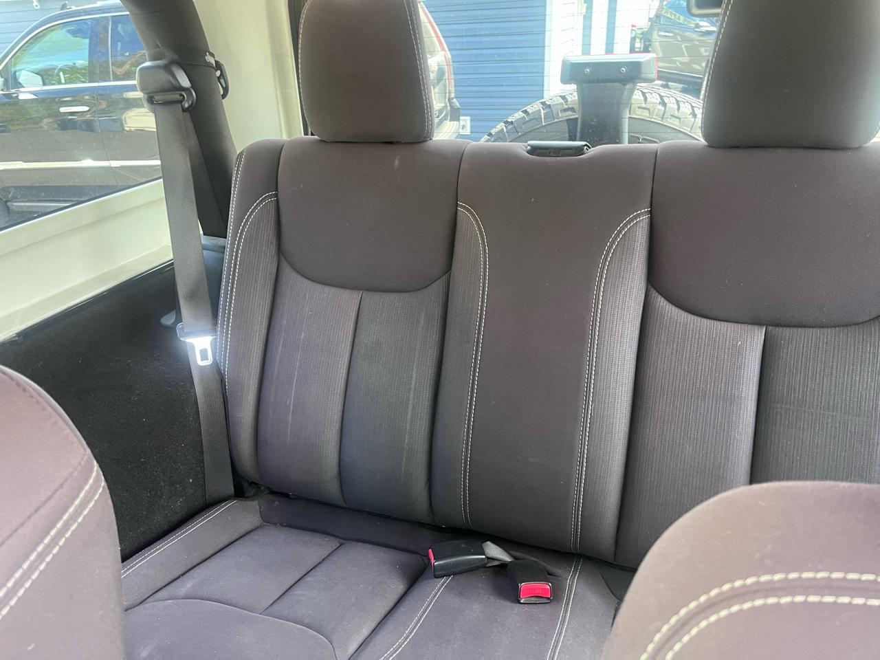 Jeep Wrangler 4WD 2dr Sahara 2013