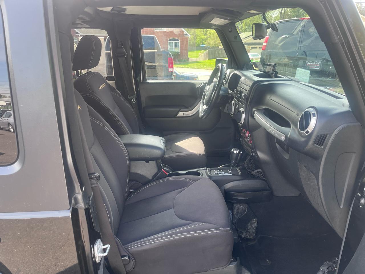 Jeep Wrangler 4WD 2dr Sahara 2013