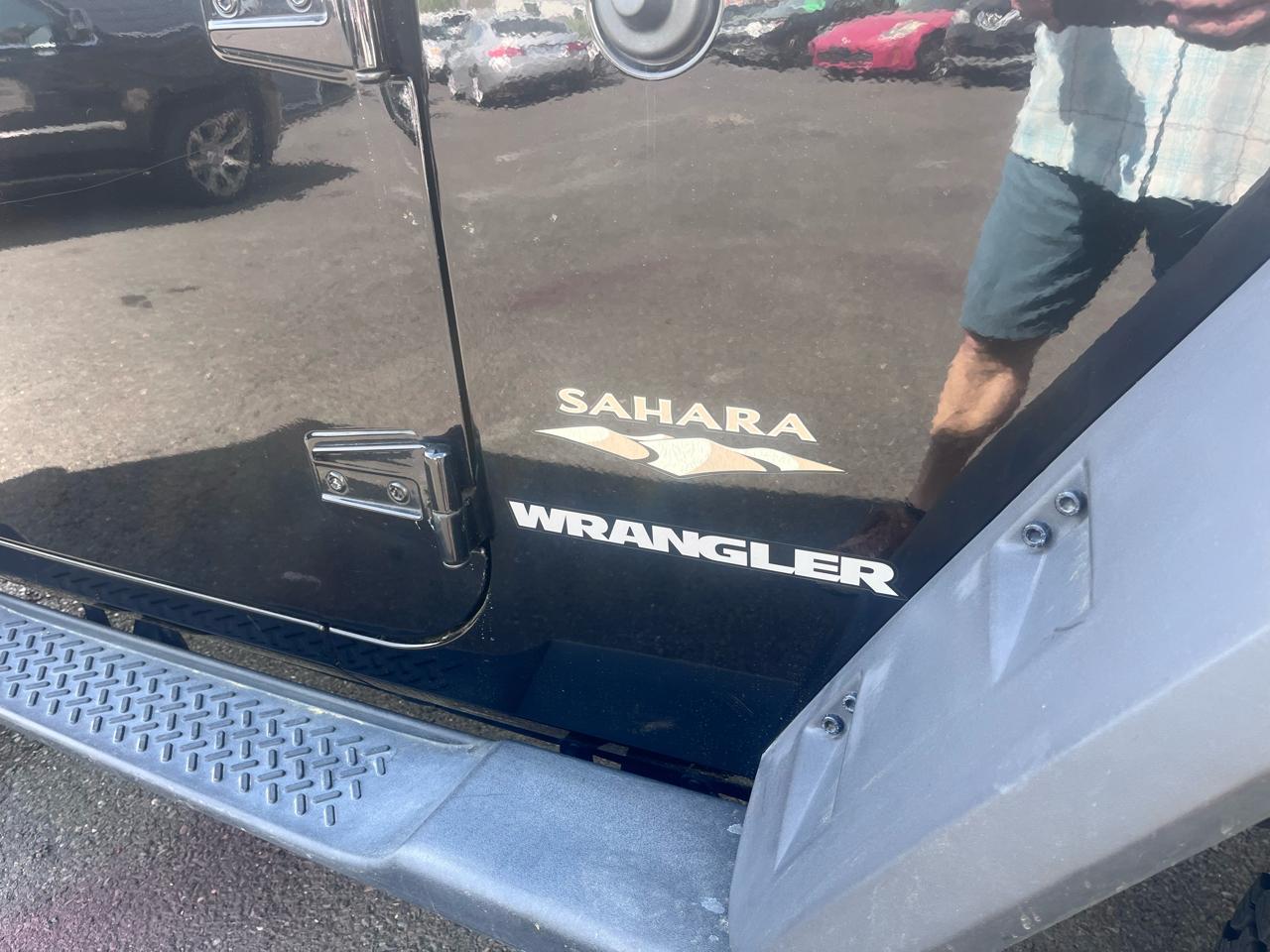 Jeep Wrangler 4WD 2dr Sahara 2013