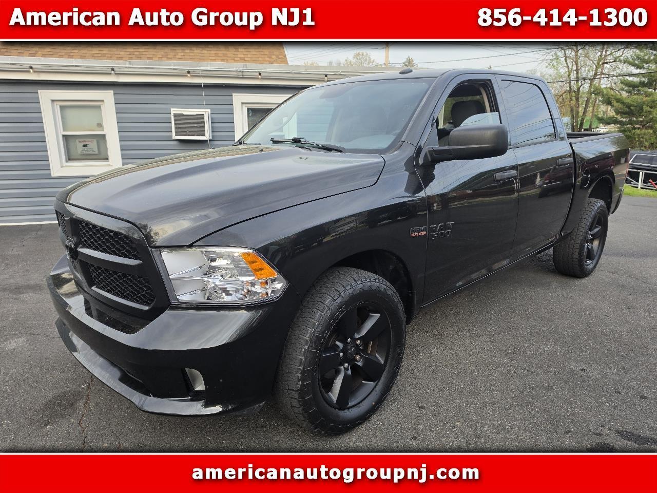 RAM 1500 4WD Crew Cab 140.5" Express 2016