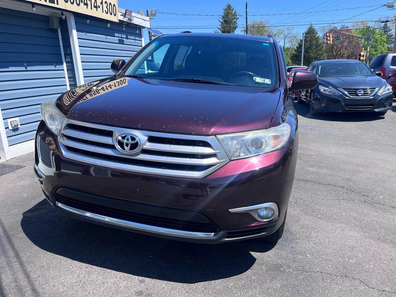 Toyota Highlander 4WD 4dr V6 SE (Natl) 2011