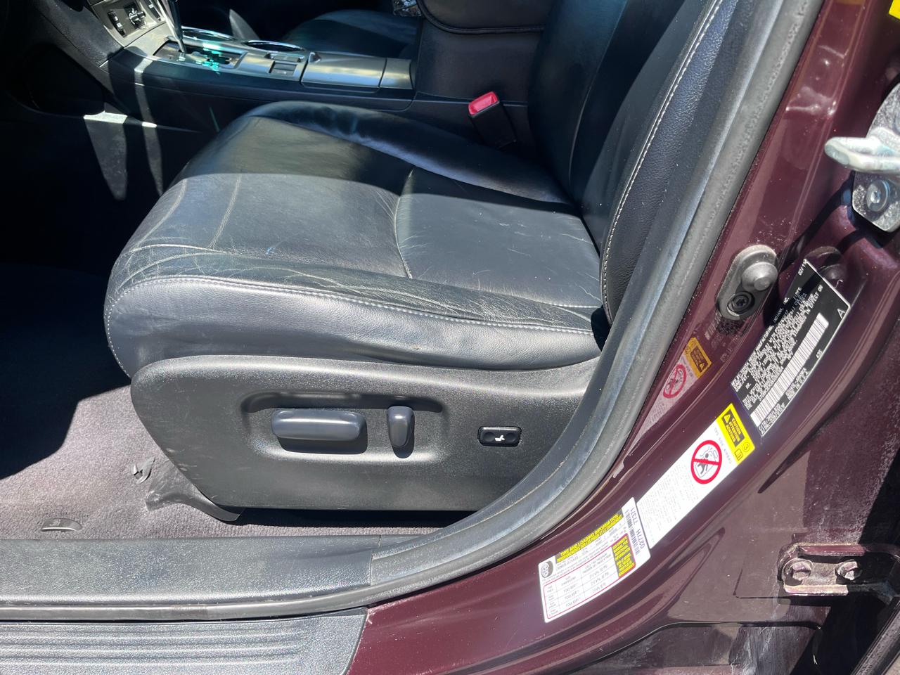 Toyota Highlander 4WD 4dr V6 SE (Natl) 2011