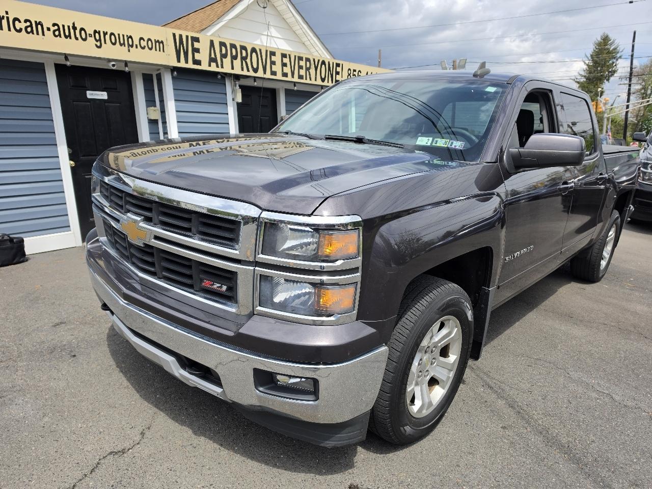 Chevrolet Silverado 1500 4WD Crew Cab 143.5" LT w/2LT 2015