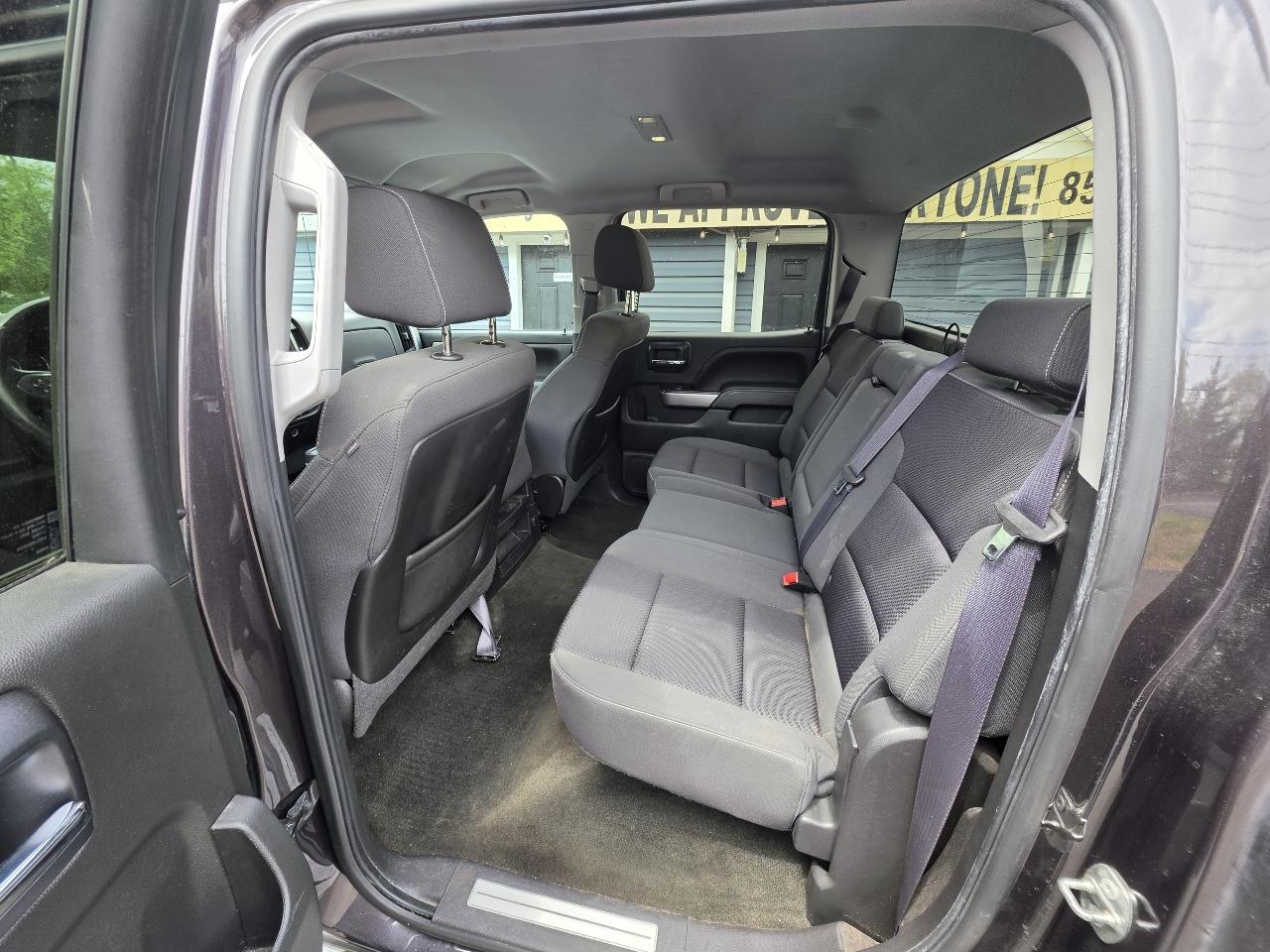 Chevrolet Silverado 1500 4WD Crew Cab 143.5" LT w/2LT 2015