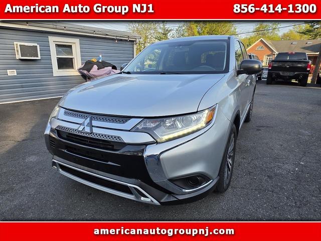 Silver 2020 Mitsubishi Outlander SEL S-AWC SUV / Crossover All-Wheel Drive Automatic