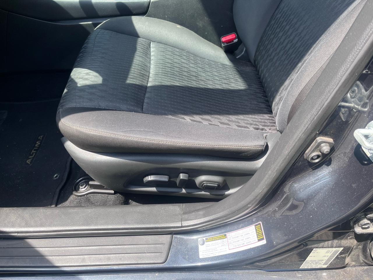 Nissan Altima 2.5 SV Sedan 2018