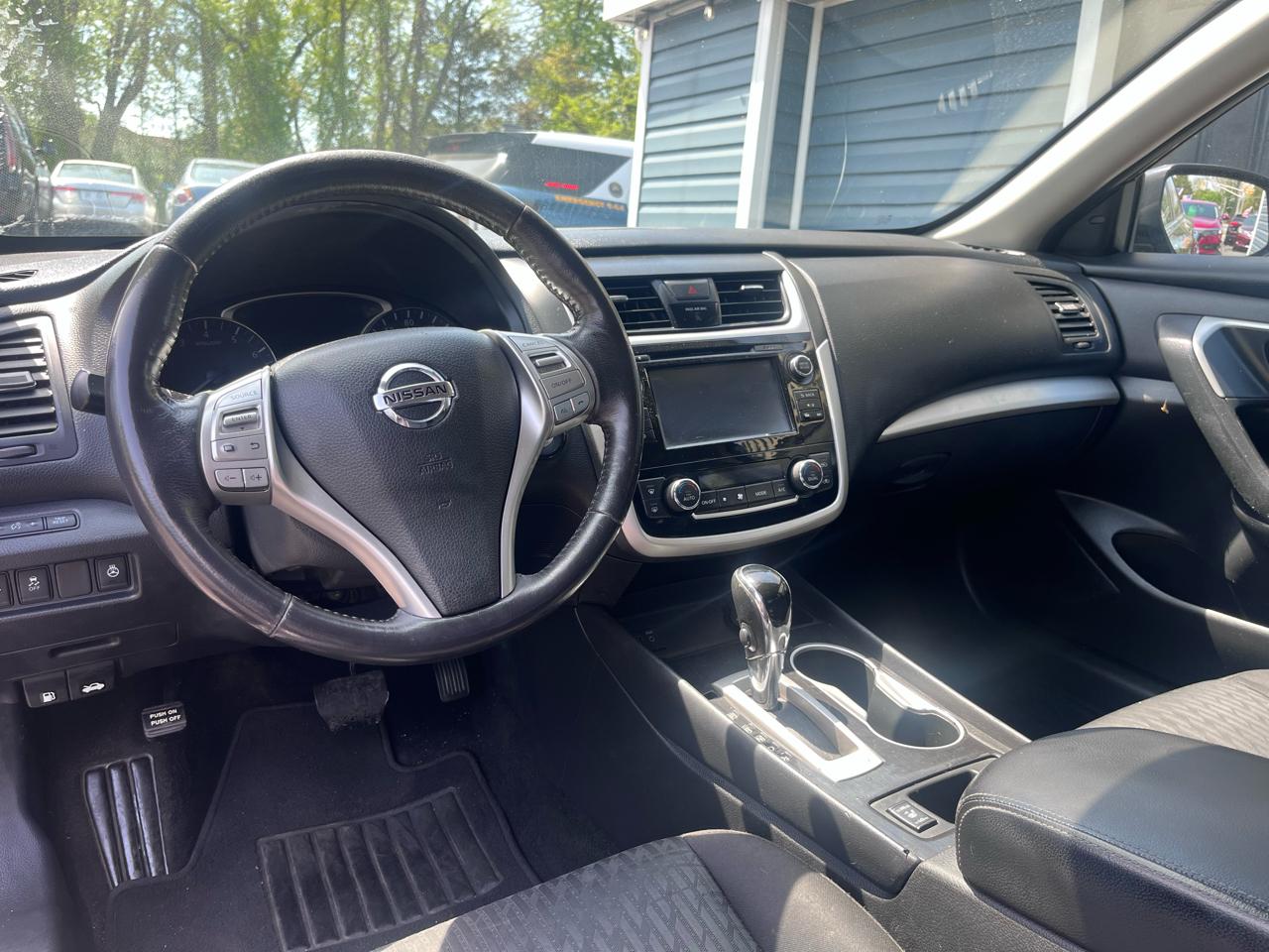 Nissan Altima 2.5 SV Sedan 2018