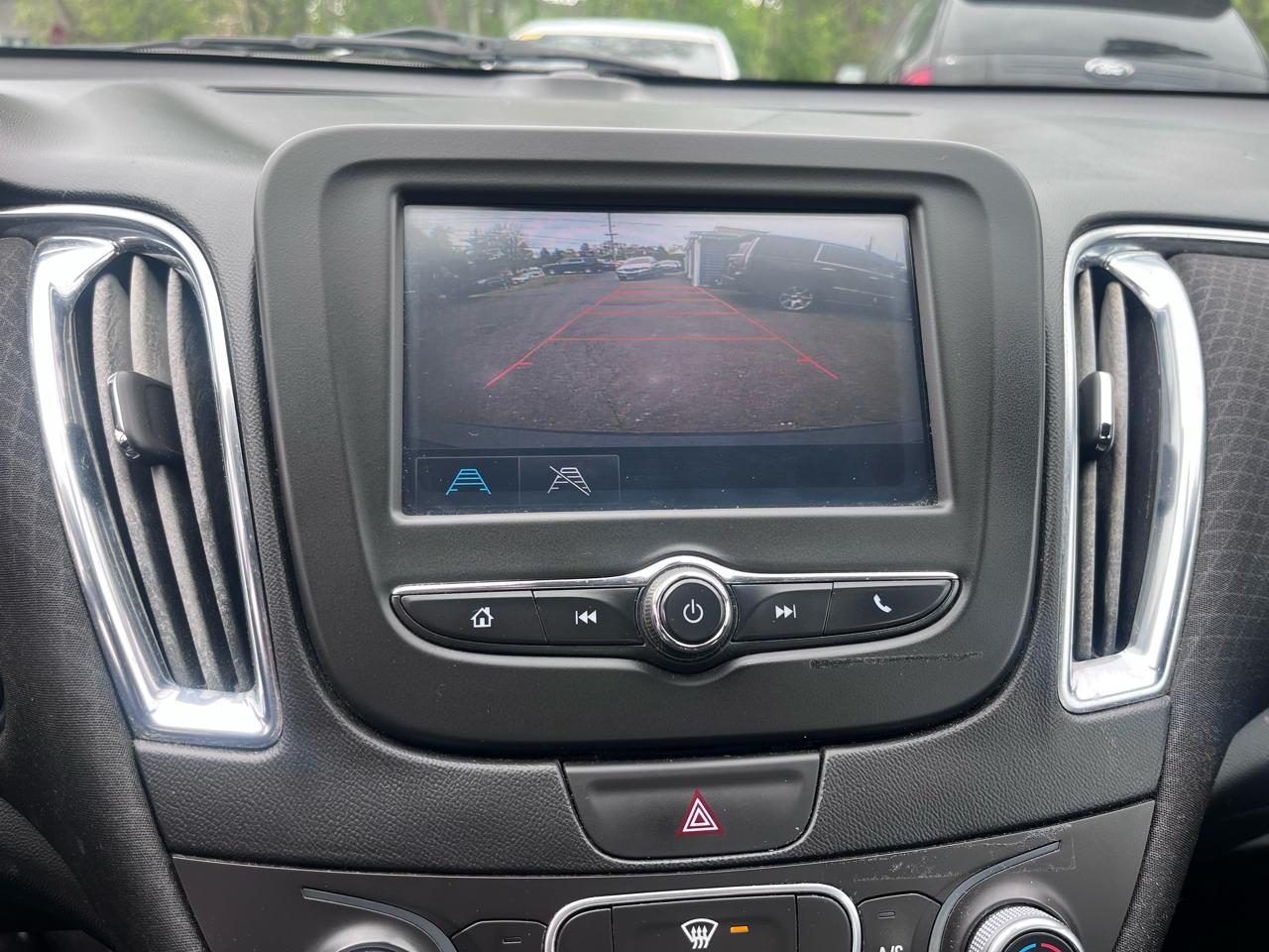 Chevrolet Malibu 4dr Sdn LT w/1LT 2017