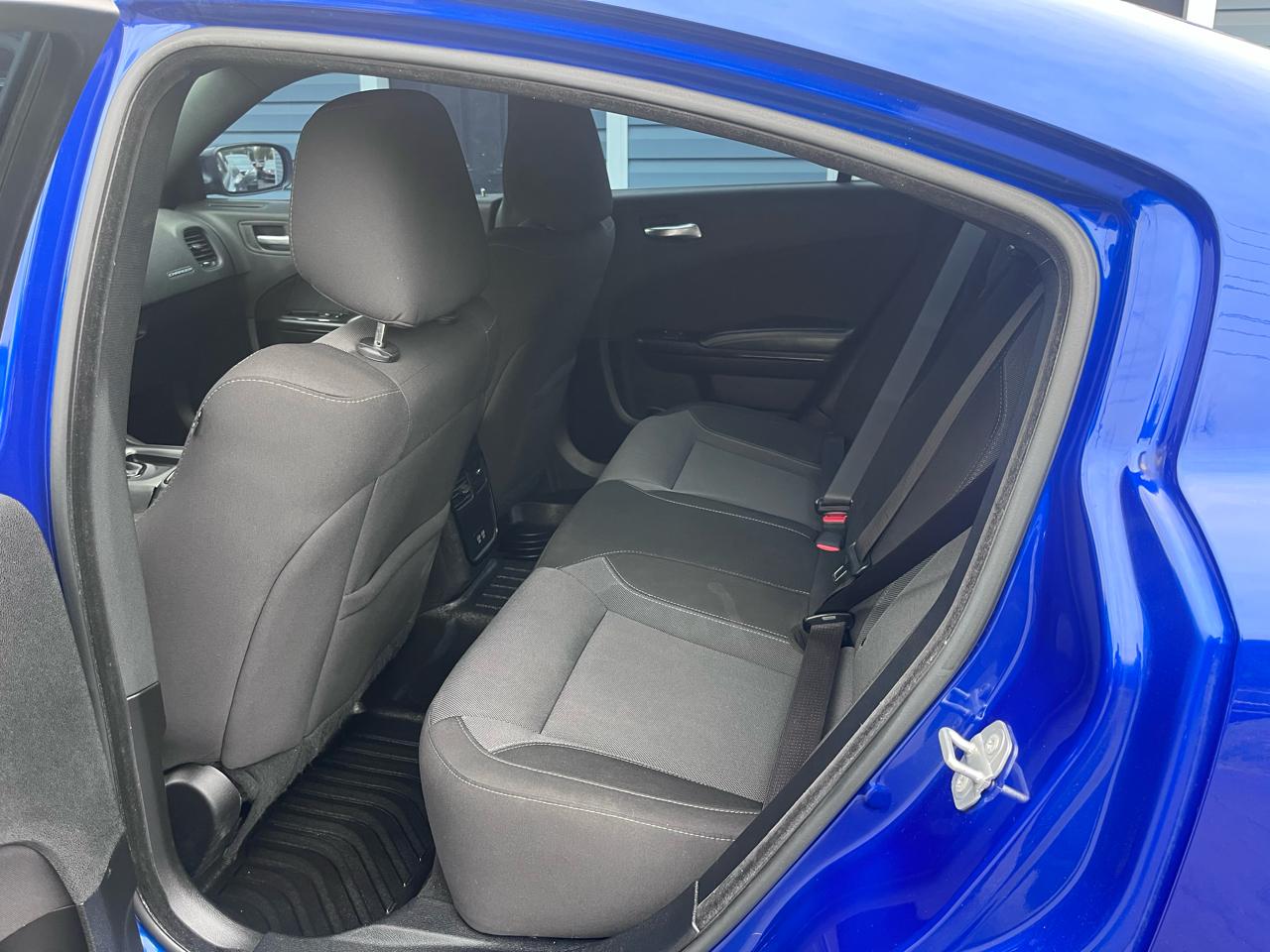 Dodge Charger SXT RWD 2021