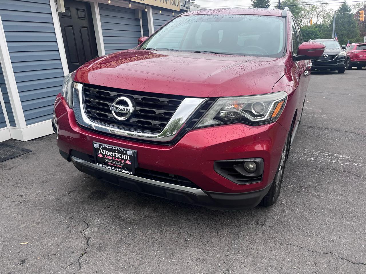 Nissan Pathfinder 4x4 SL 2017