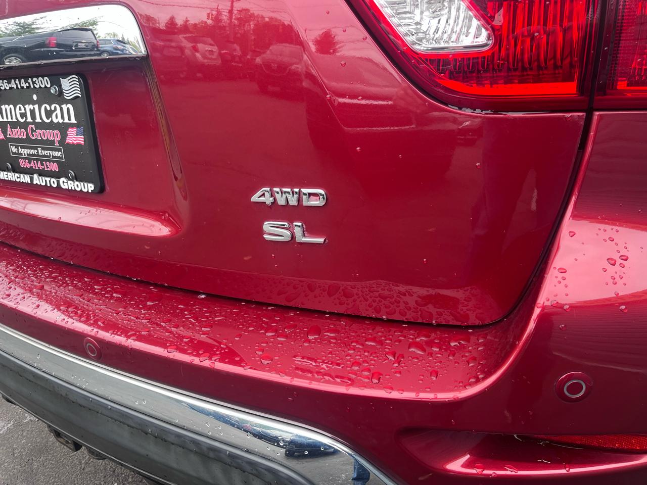 Nissan Pathfinder 4x4 SL 2017