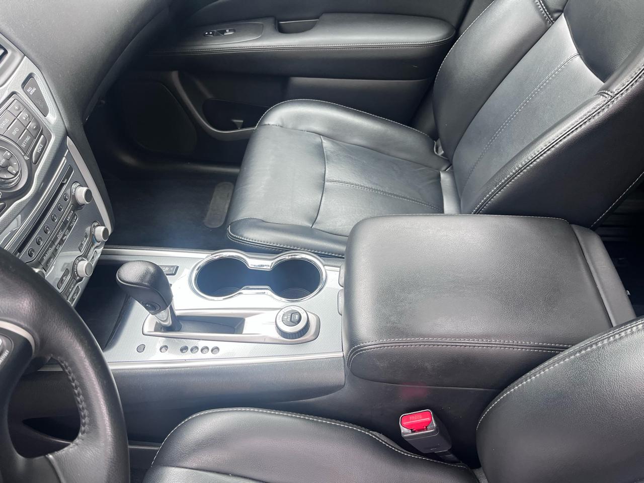Nissan Pathfinder 4x4 SL 2017