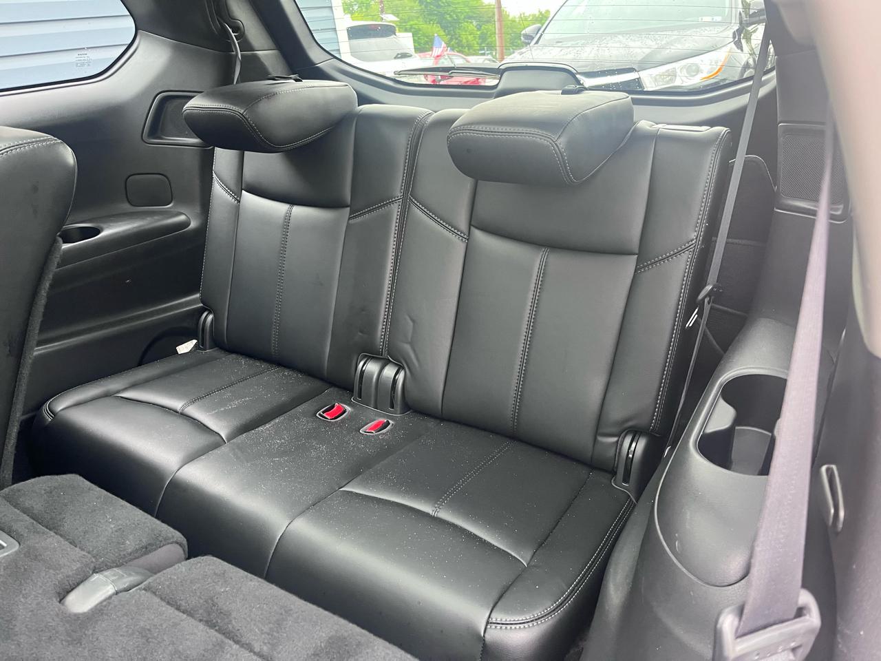 Nissan Pathfinder 4x4 SL 2017