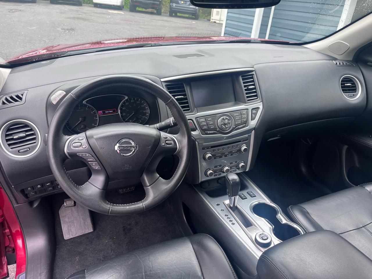 Nissan Pathfinder 4x4 SL 2017