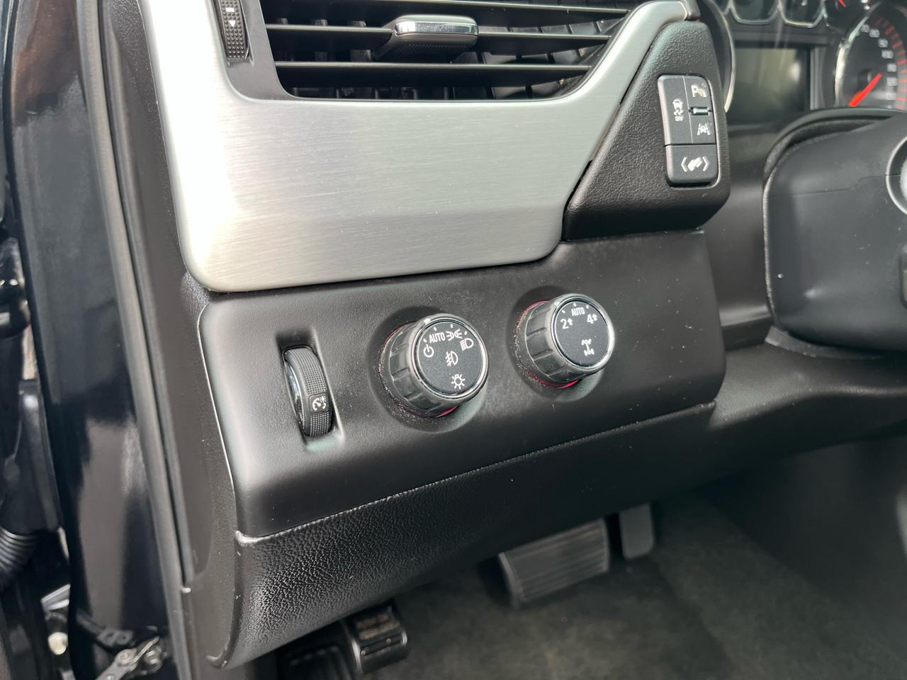 GMC Yukon XL 4WD 4dr SLT 2016