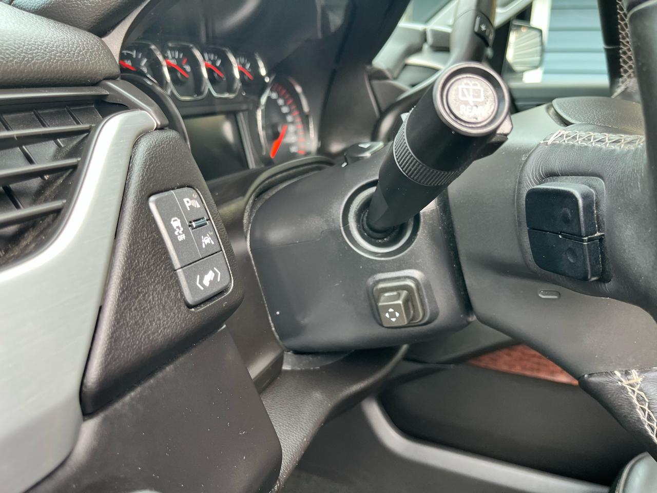GMC Yukon XL 4WD 4dr SLT 2016