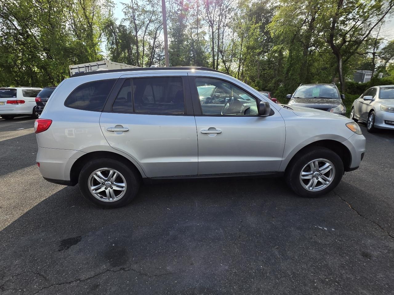 Hyundai Santa Fe FWD 4dr I4 GLS 2012