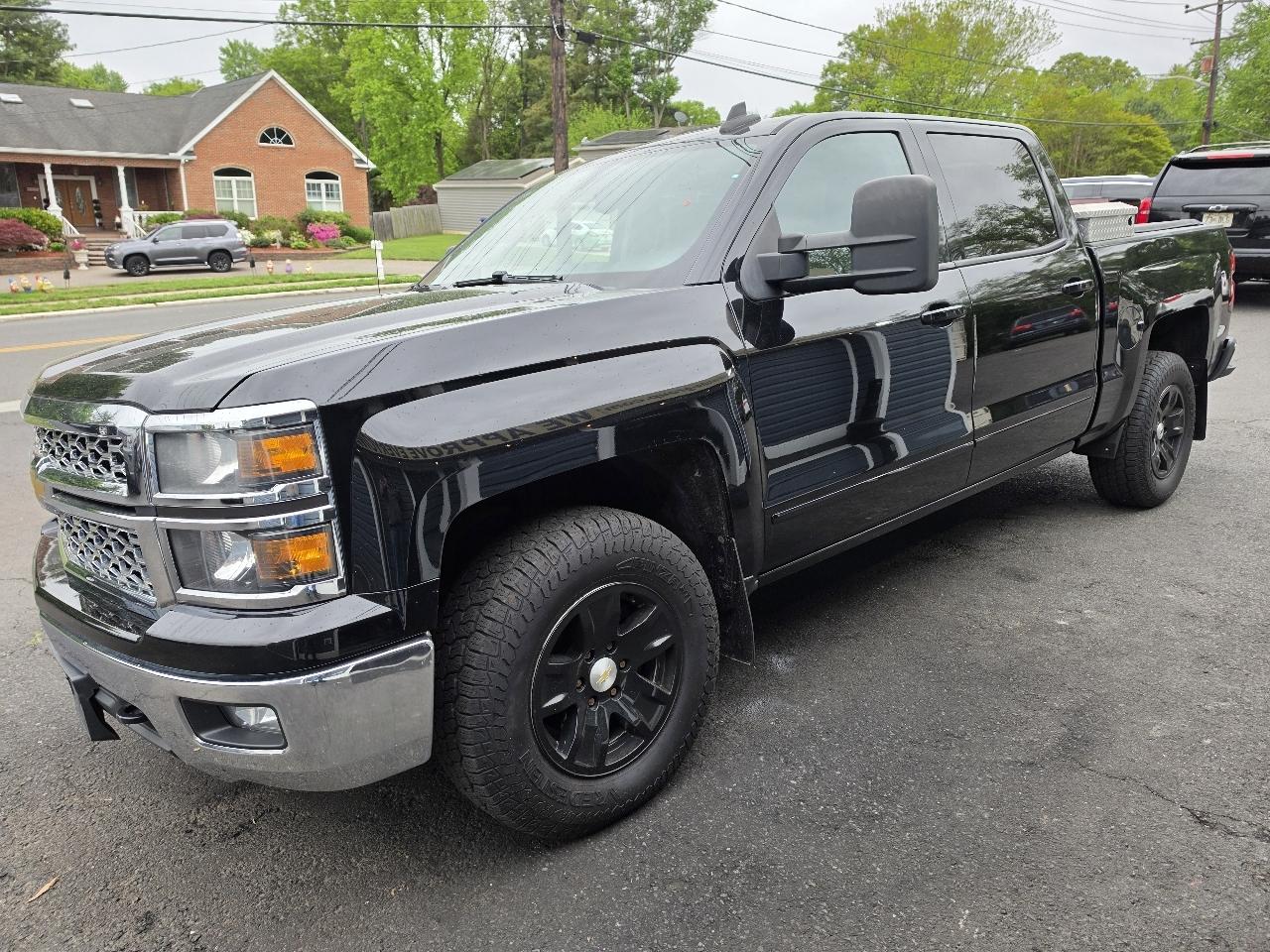 Chevrolet Silverado 1500 4WD Crew Cab 143.5" LT w/1LT 2015