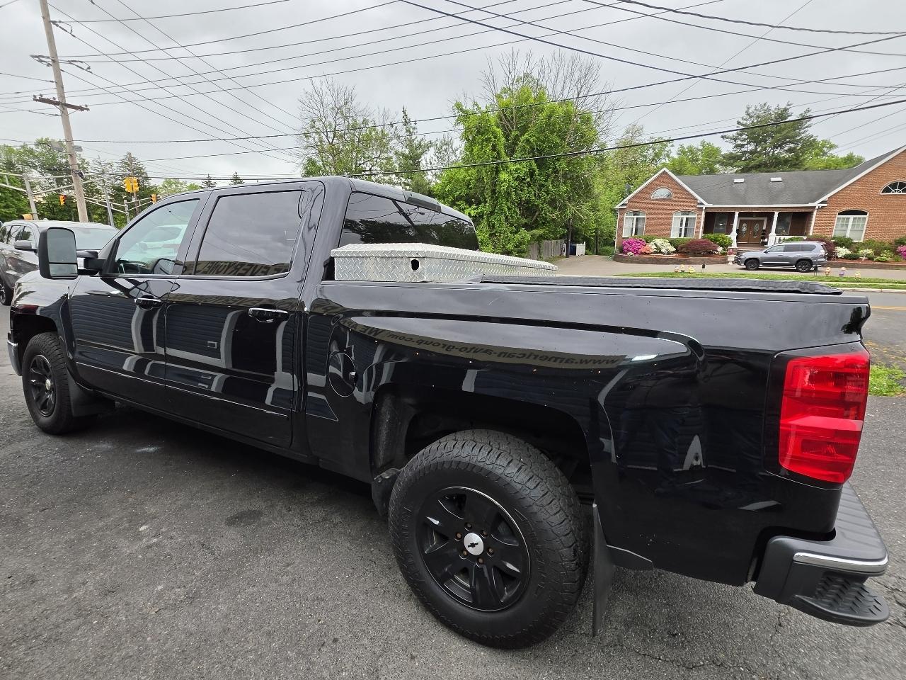 Chevrolet Silverado 1500 4WD Crew Cab 143.5" LT w/1LT 2015
