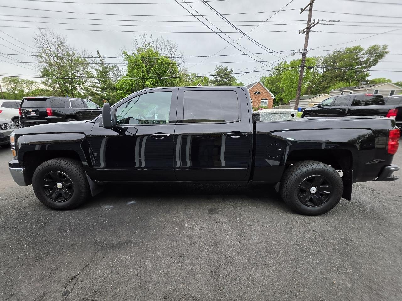 Chevrolet Silverado 1500 4WD Crew Cab 143.5" LT w/1LT 2015