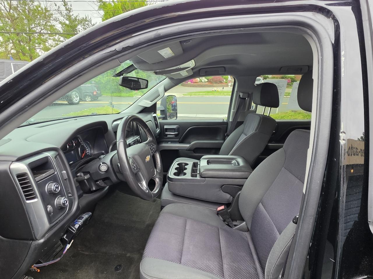Chevrolet Silverado 1500 4WD Crew Cab 143.5" LT w/1LT 2015