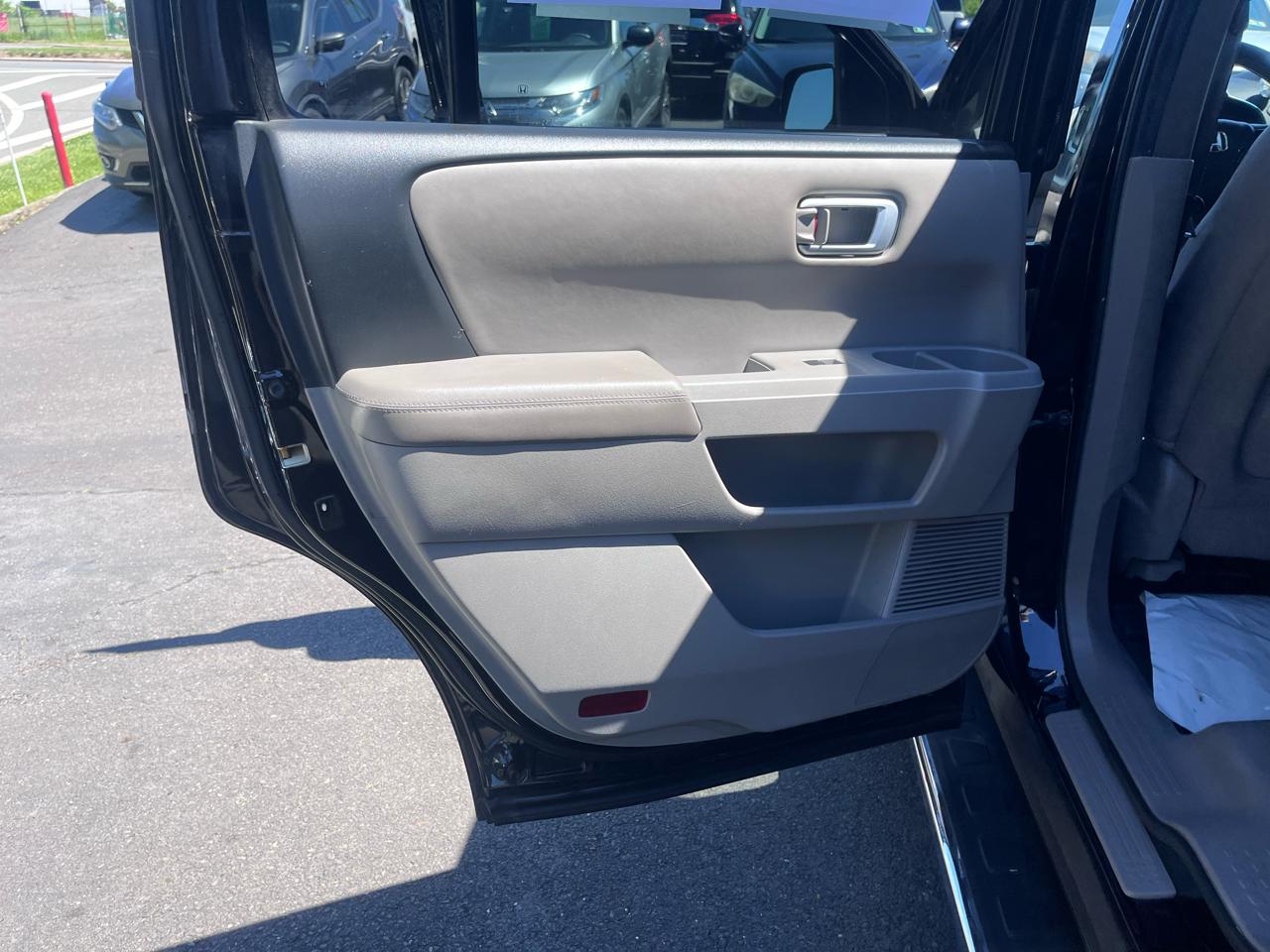 Honda Pilot 4WD 4dr EX-L w/Navi 2012