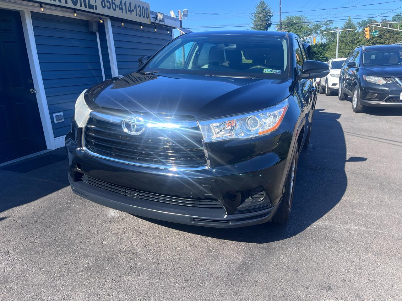 Toyota Highlander FWD 4dr I4 LE (Natl) 2015